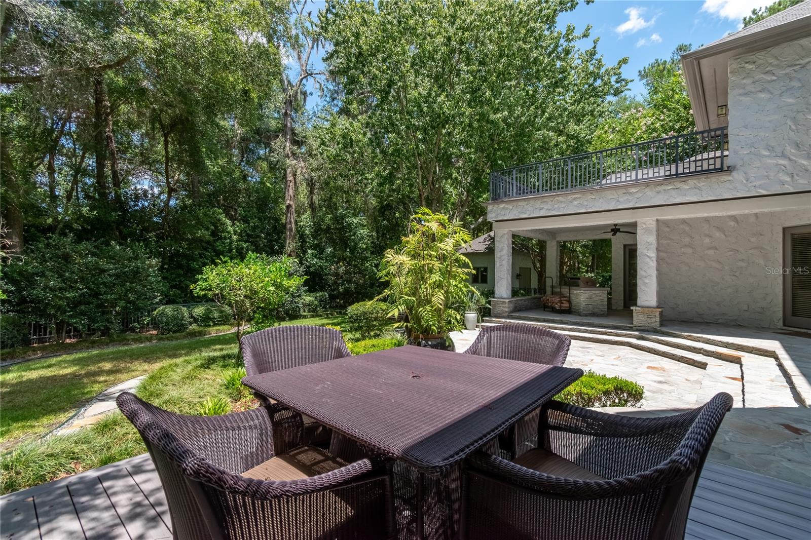 BELLECHASE LAURELS - Residential