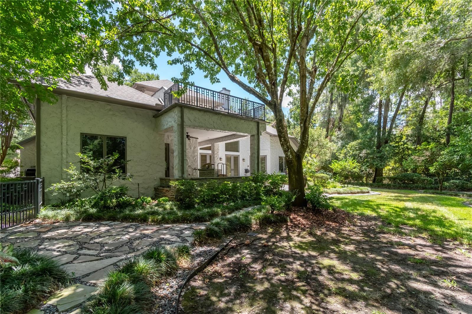 BELLECHASE LAURELS - Residential