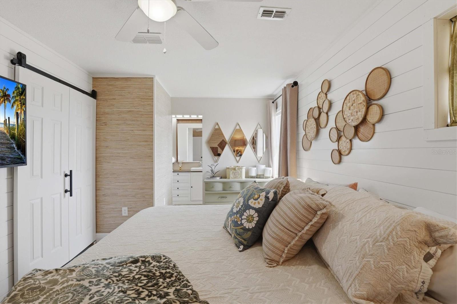 HERNANDO BEACH - Residential