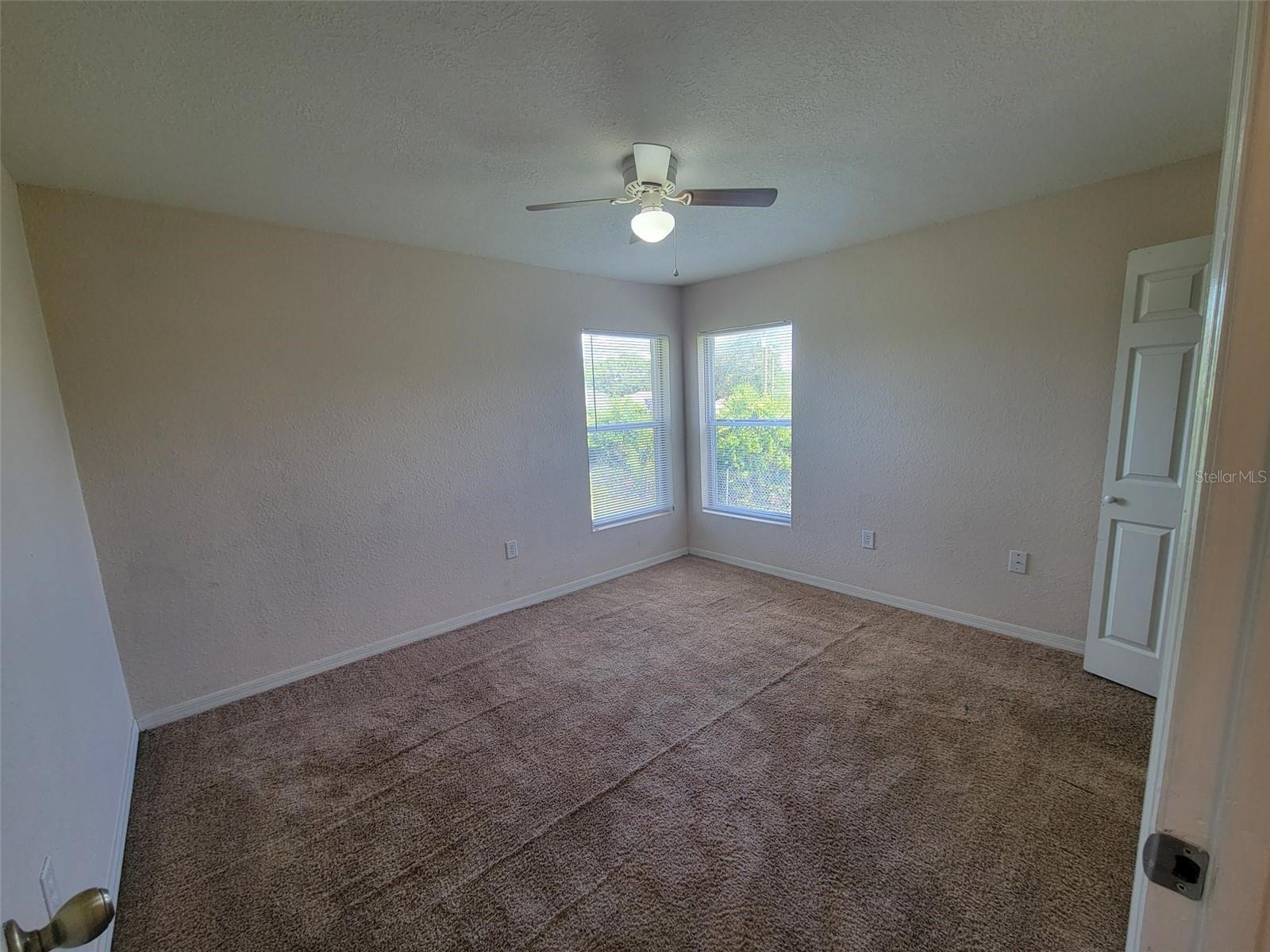 DELTONA LAKES UNIT 36 - Residential Lease