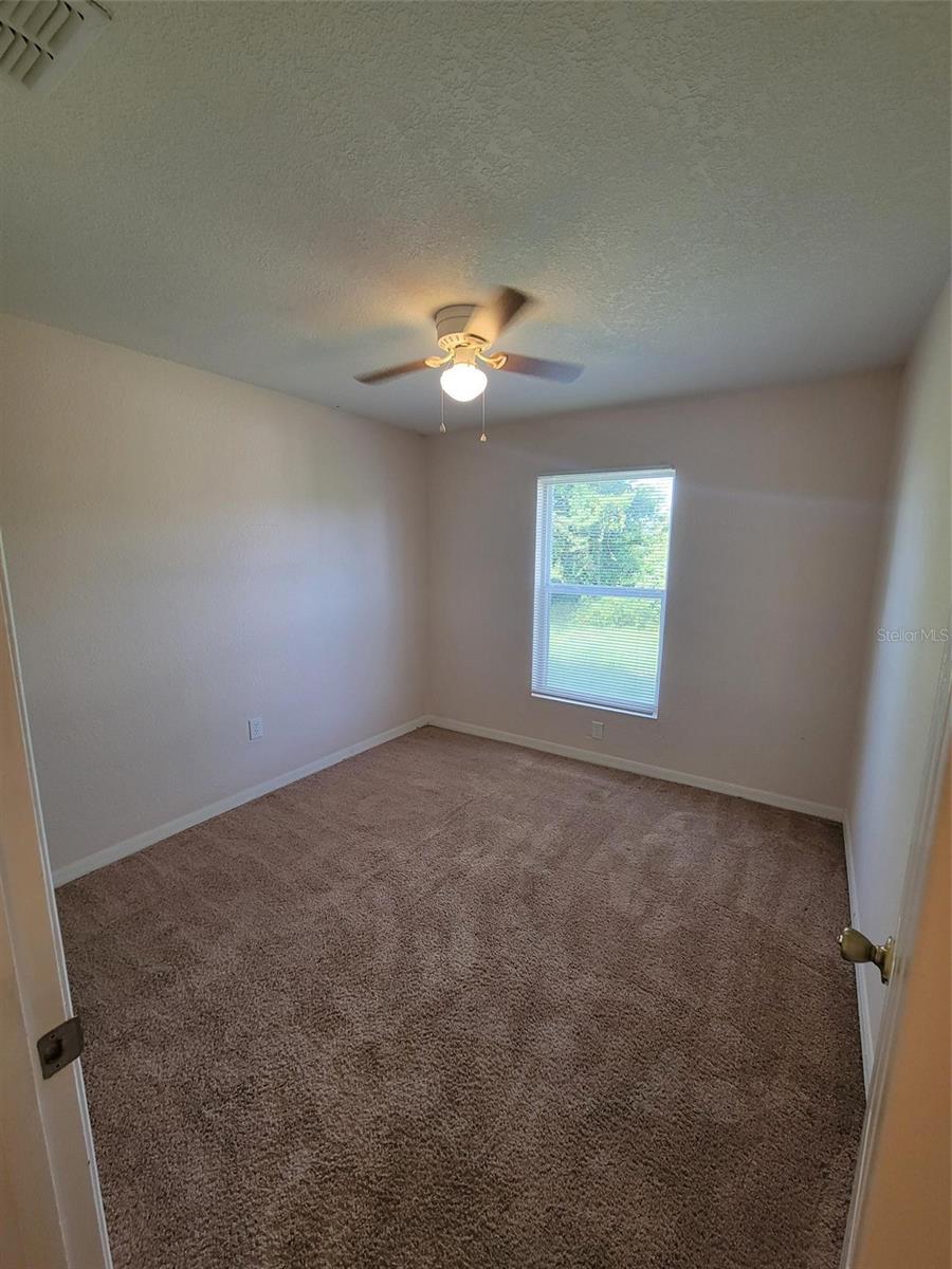 DELTONA LAKES UNIT 36 - Residential Lease