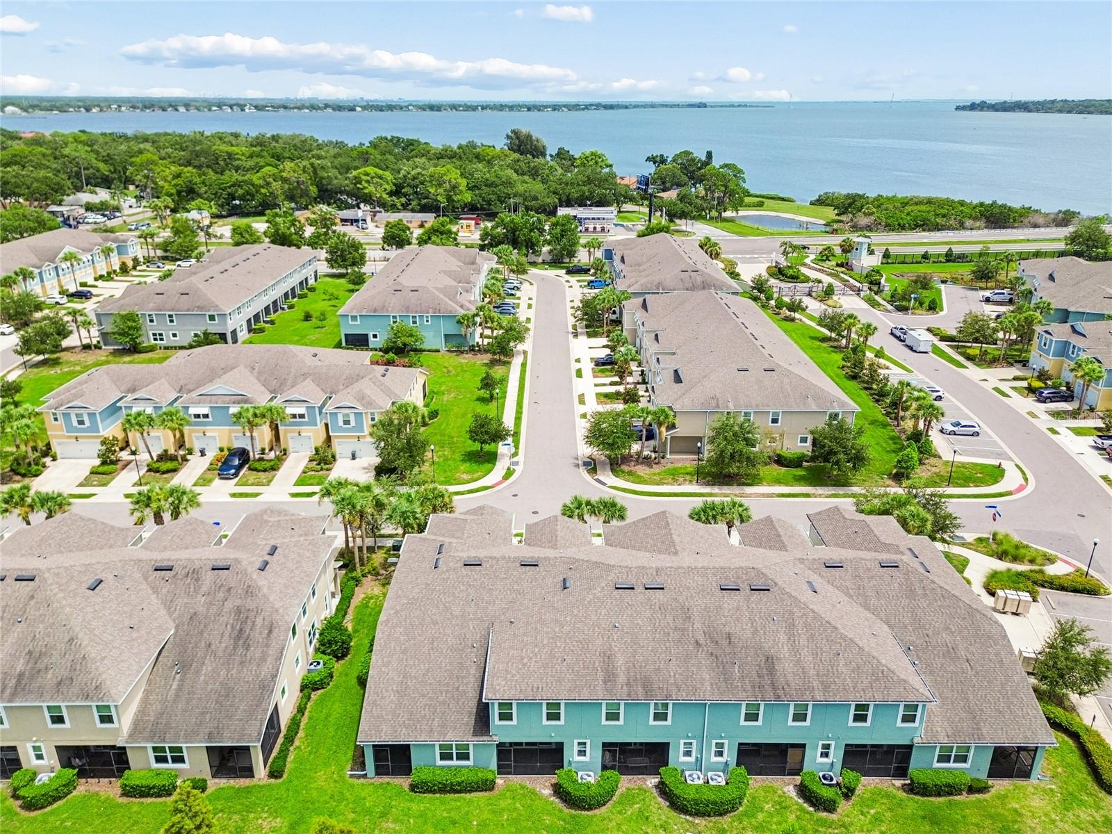 BAYSIDE TERRACE - Residential