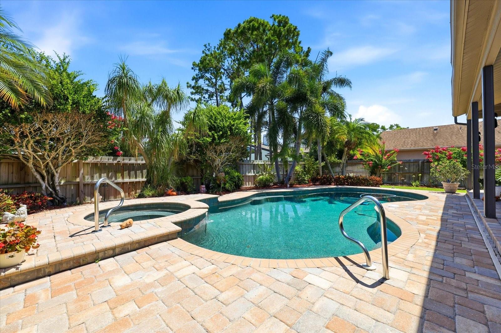 FEATHER SOUND CUSTOM HOME SITE UNIT III - Residential