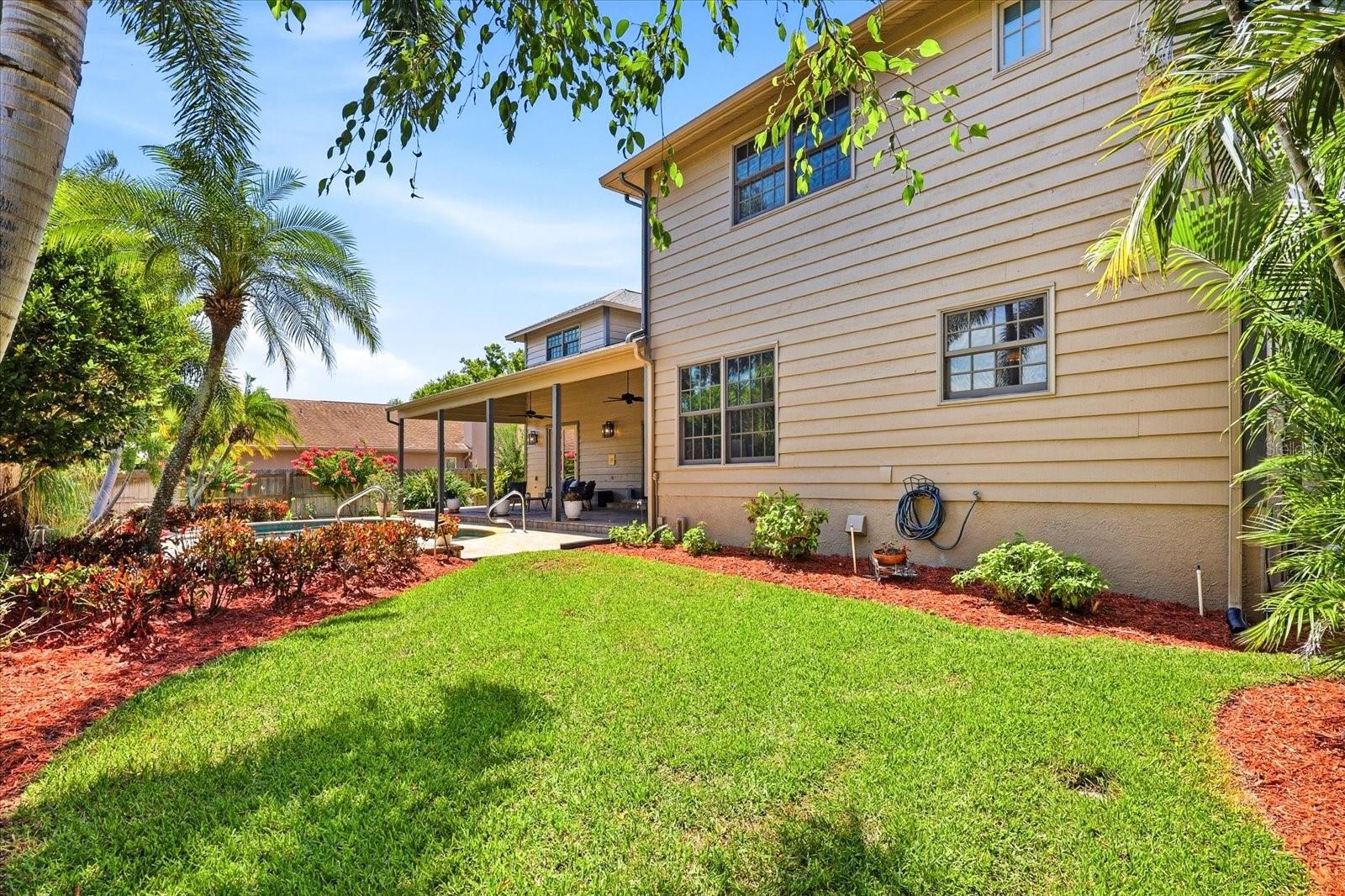 FEATHER SOUND CUSTOM HOME SITE UNIT III - Residential