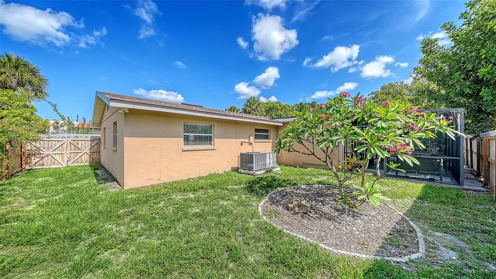 GULF GATE - Residential