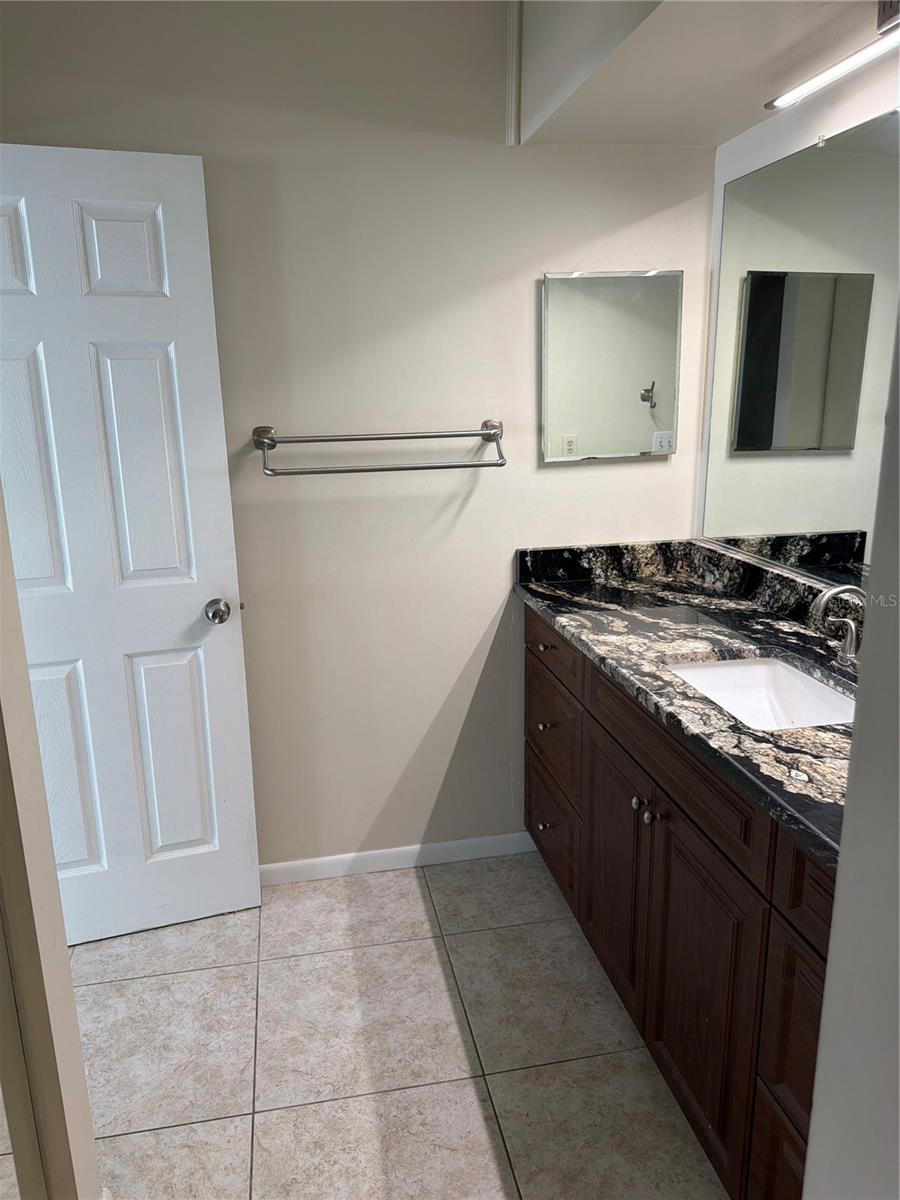 FORESTBROOK III CONDO - Residential Lease