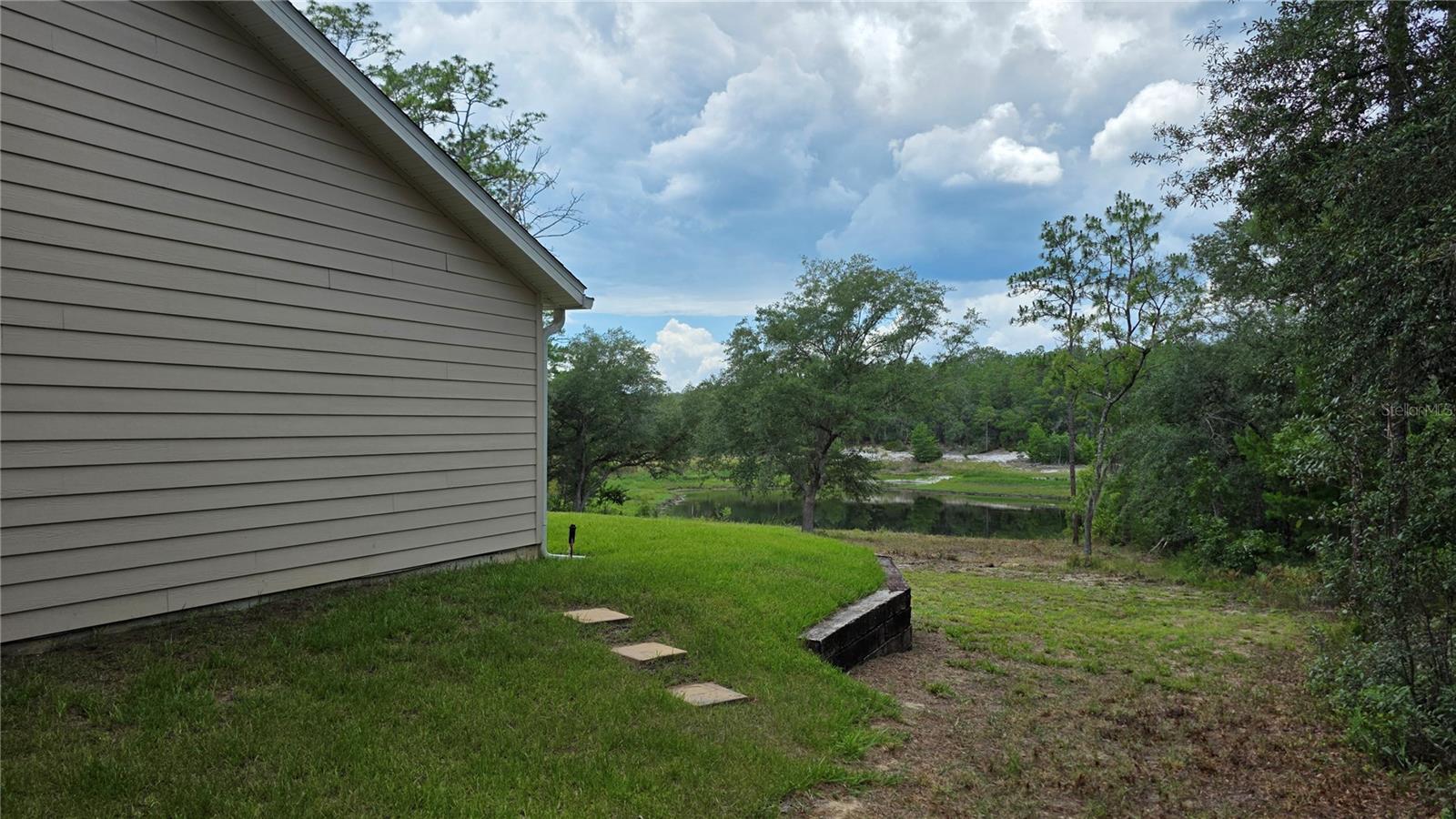 CUE LAKE HILLS - Residential