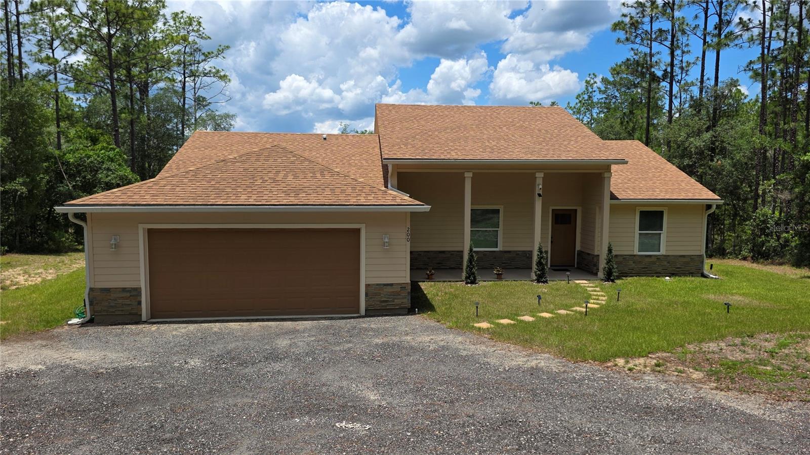 CUE LAKE HILLS - Residential