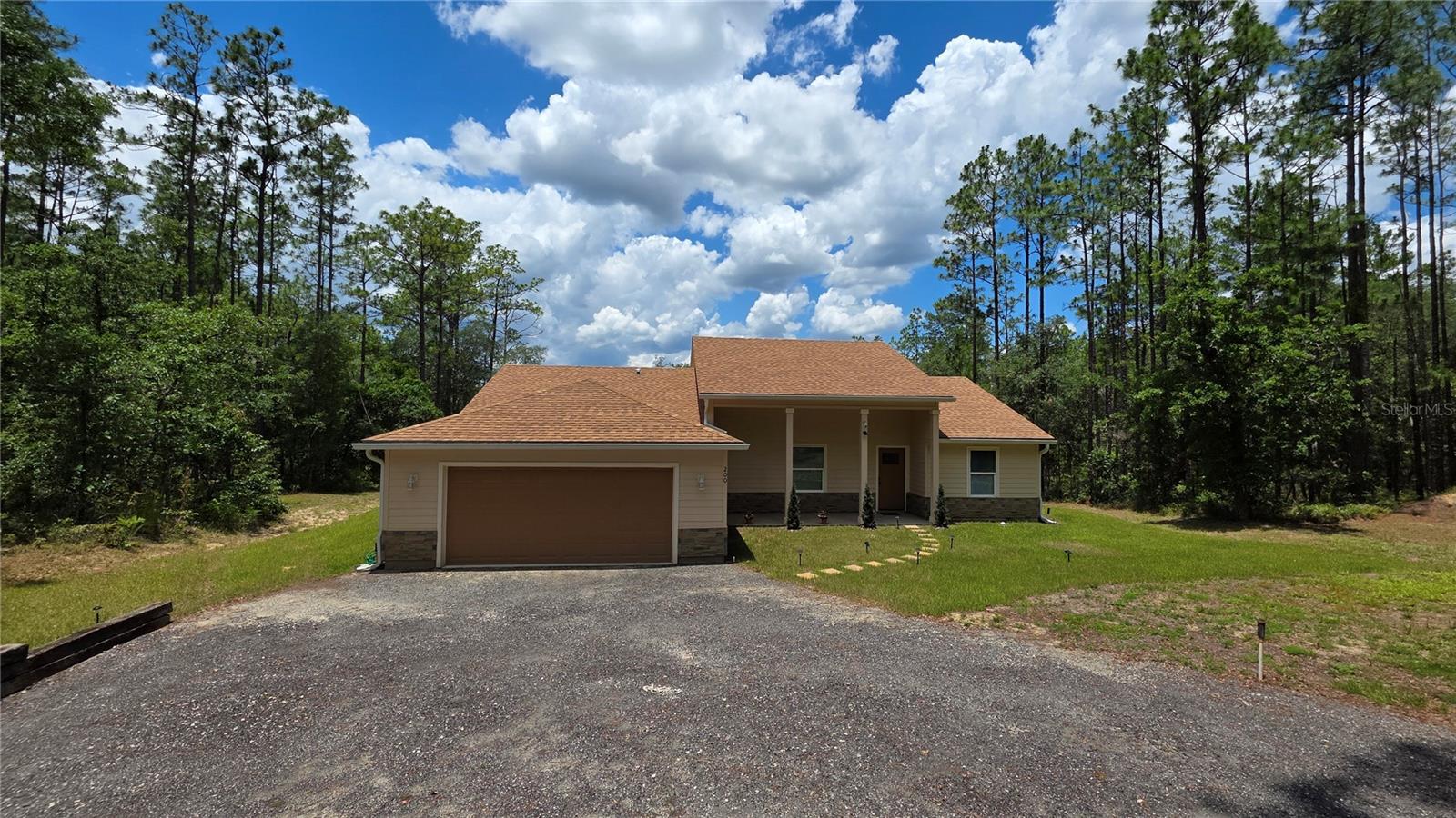 CUE LAKE HILLS - Residential