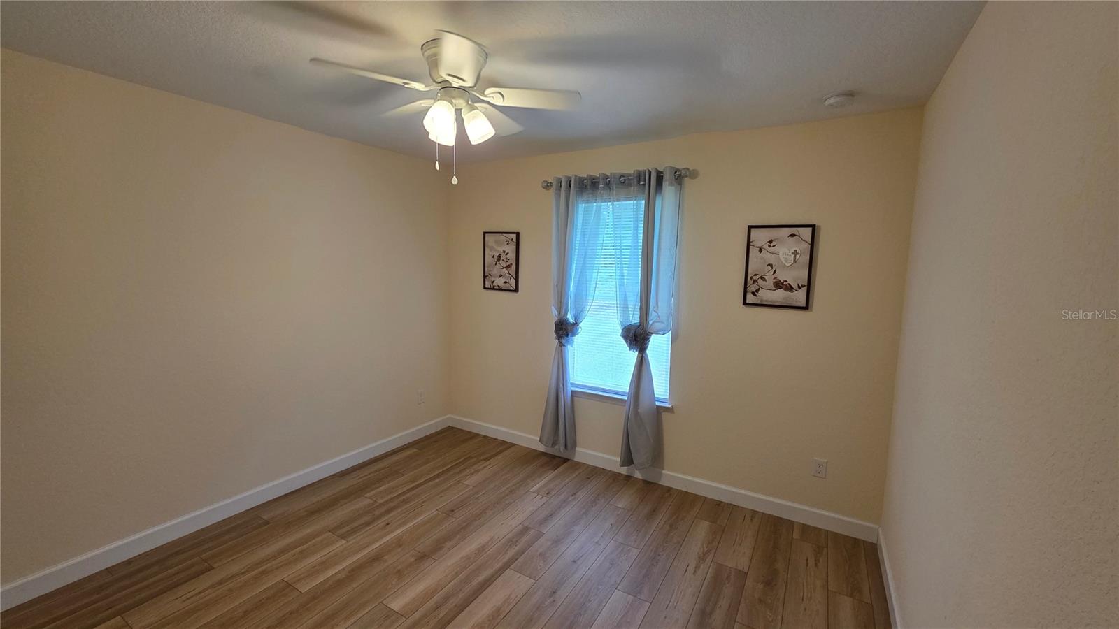 CUE LAKE HILLS - Residential