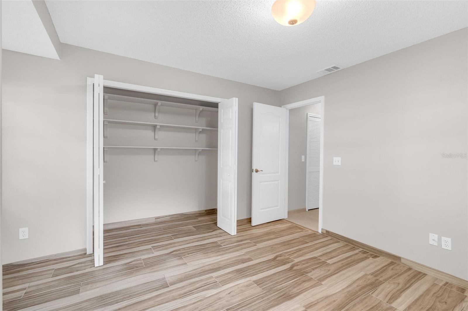 CHANCELLORS ROW PH 02 - Residential Lease