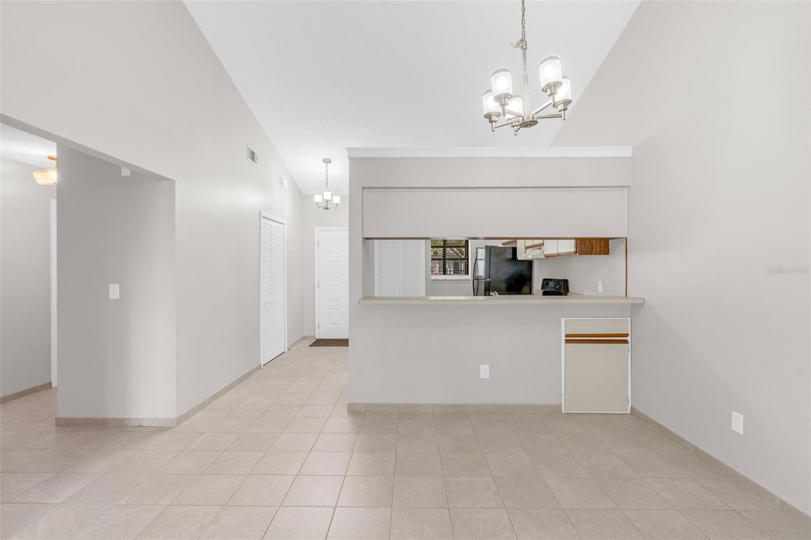 CHANCELLORS ROW PH 02 - Residential Lease