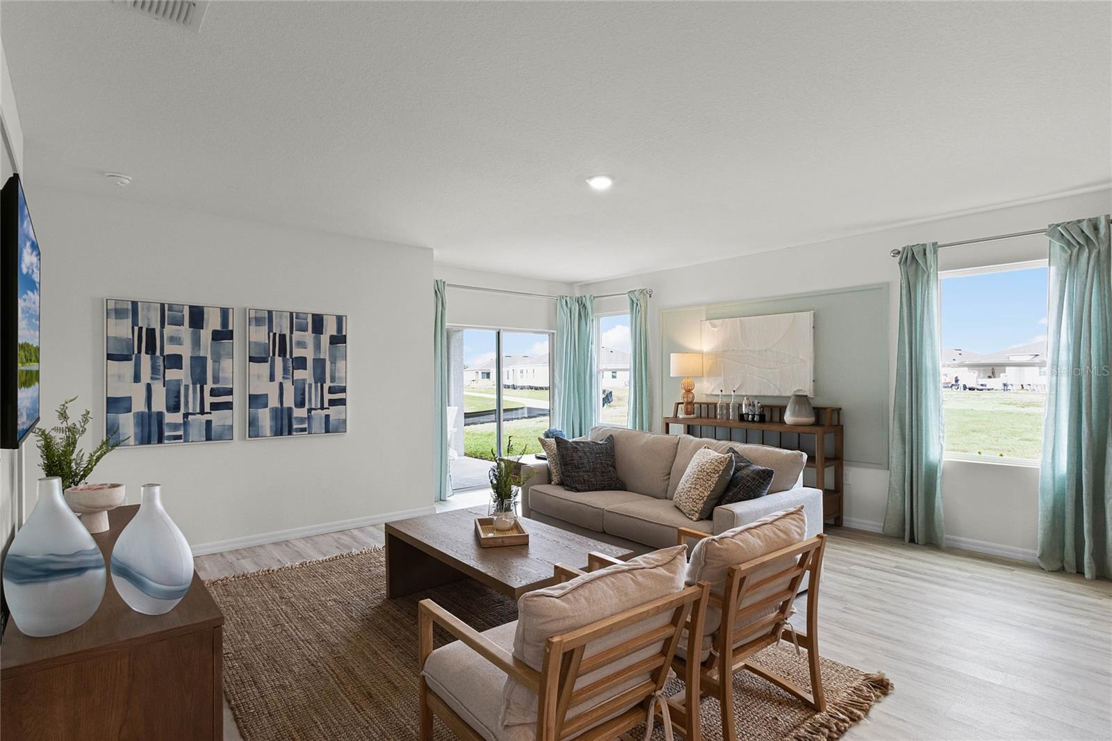 HARMONY ON LAKE ELOISE PHASE 4 - Residential