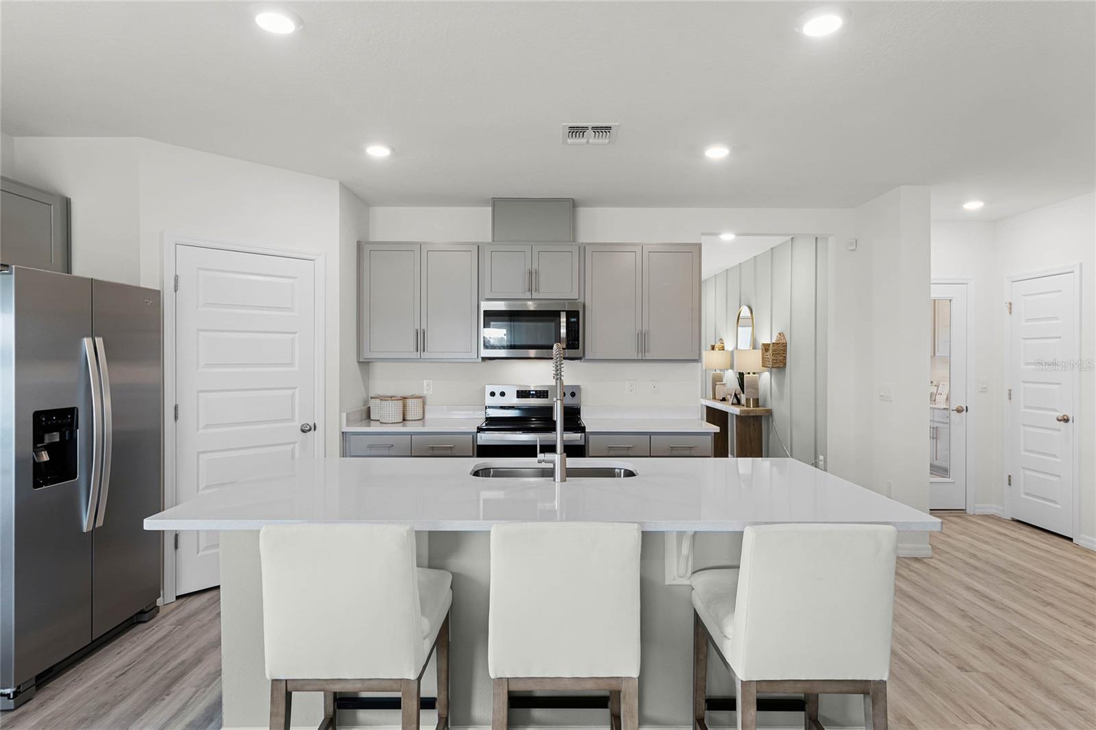 HARMONY ON LAKE ELOISE PHASE 4 - Residential