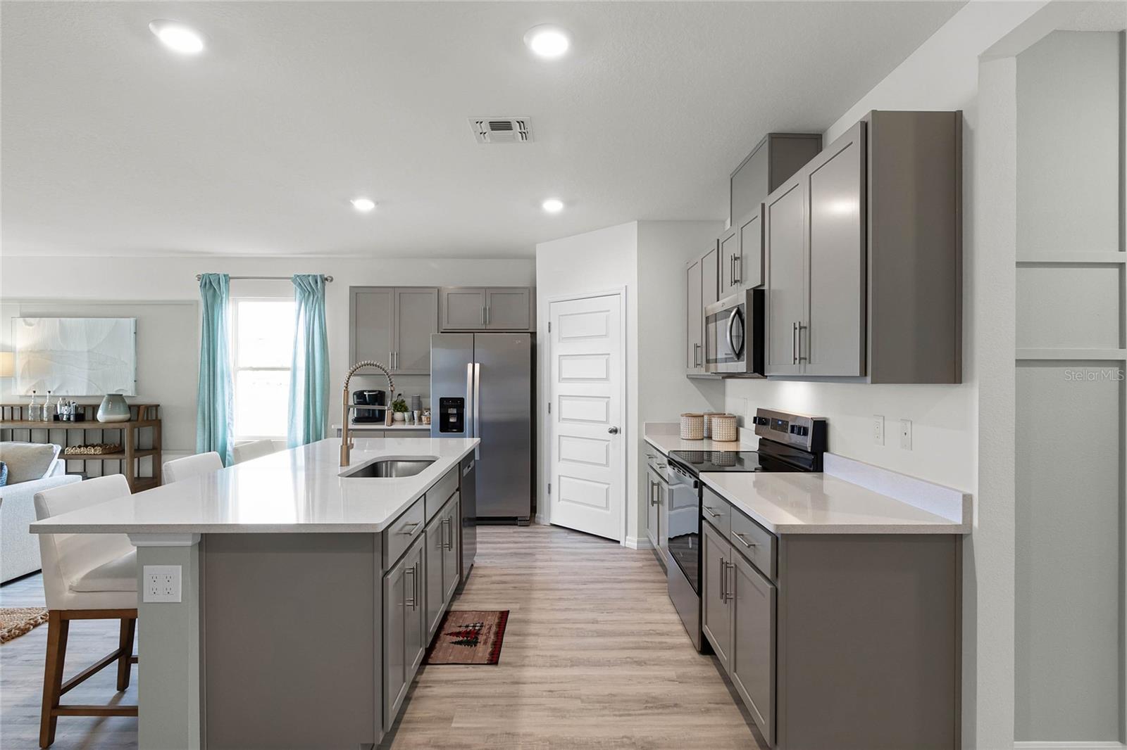 HARMONY ON LAKE ELOISE PHASE 4 - Residential