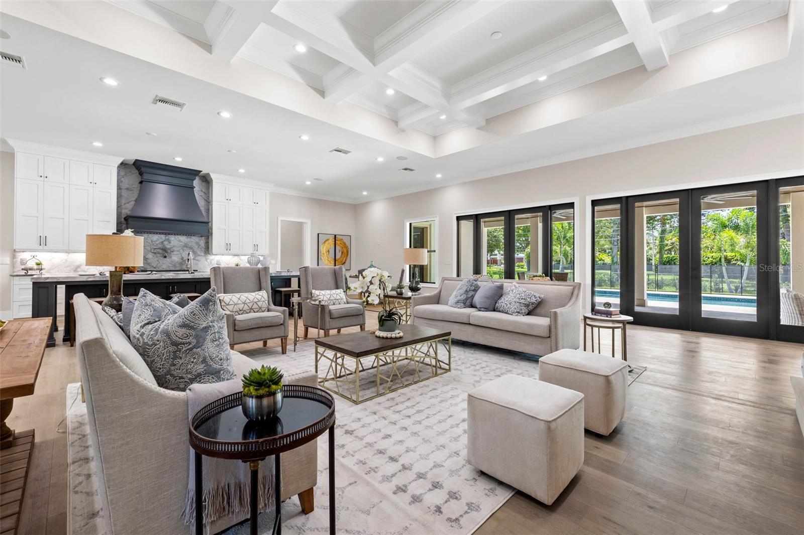 BELLEAIR ESTATES - Residential