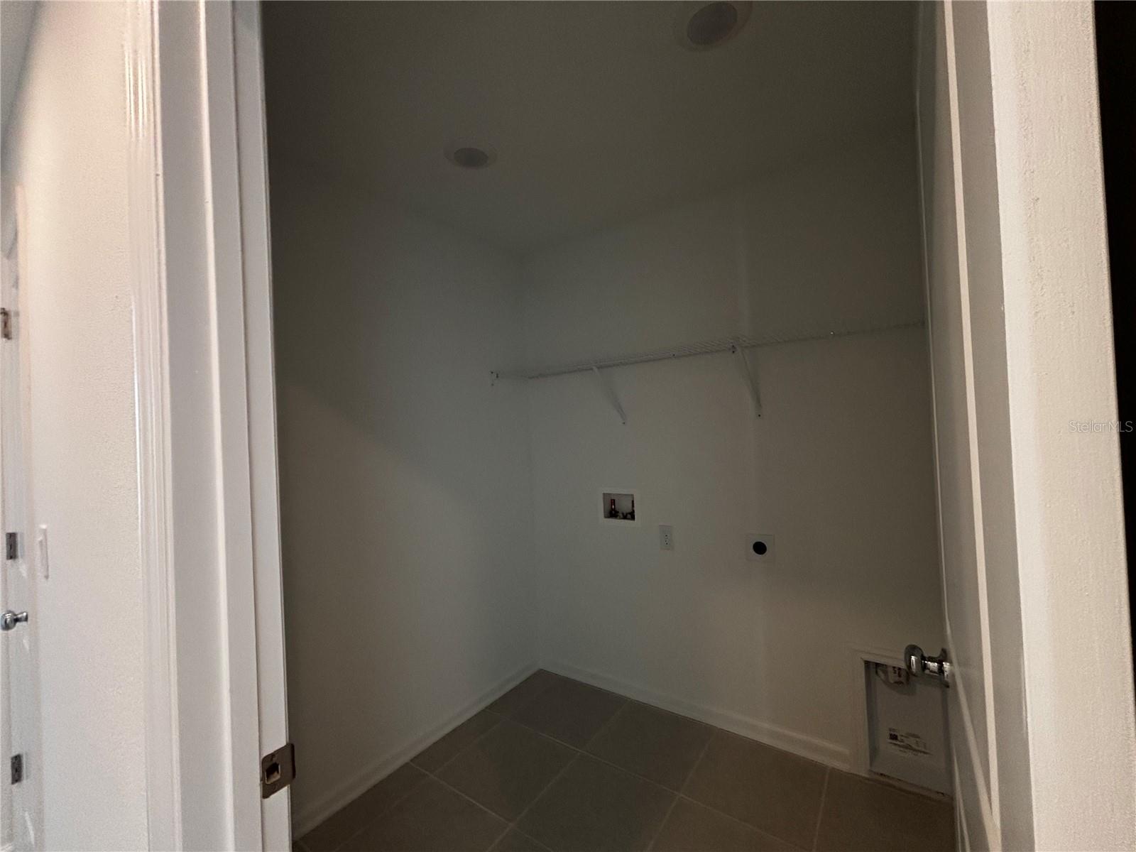 WESTVIEW POD B NEIGHBORHOOD 2A & 2B PH 1 - Residential Lease