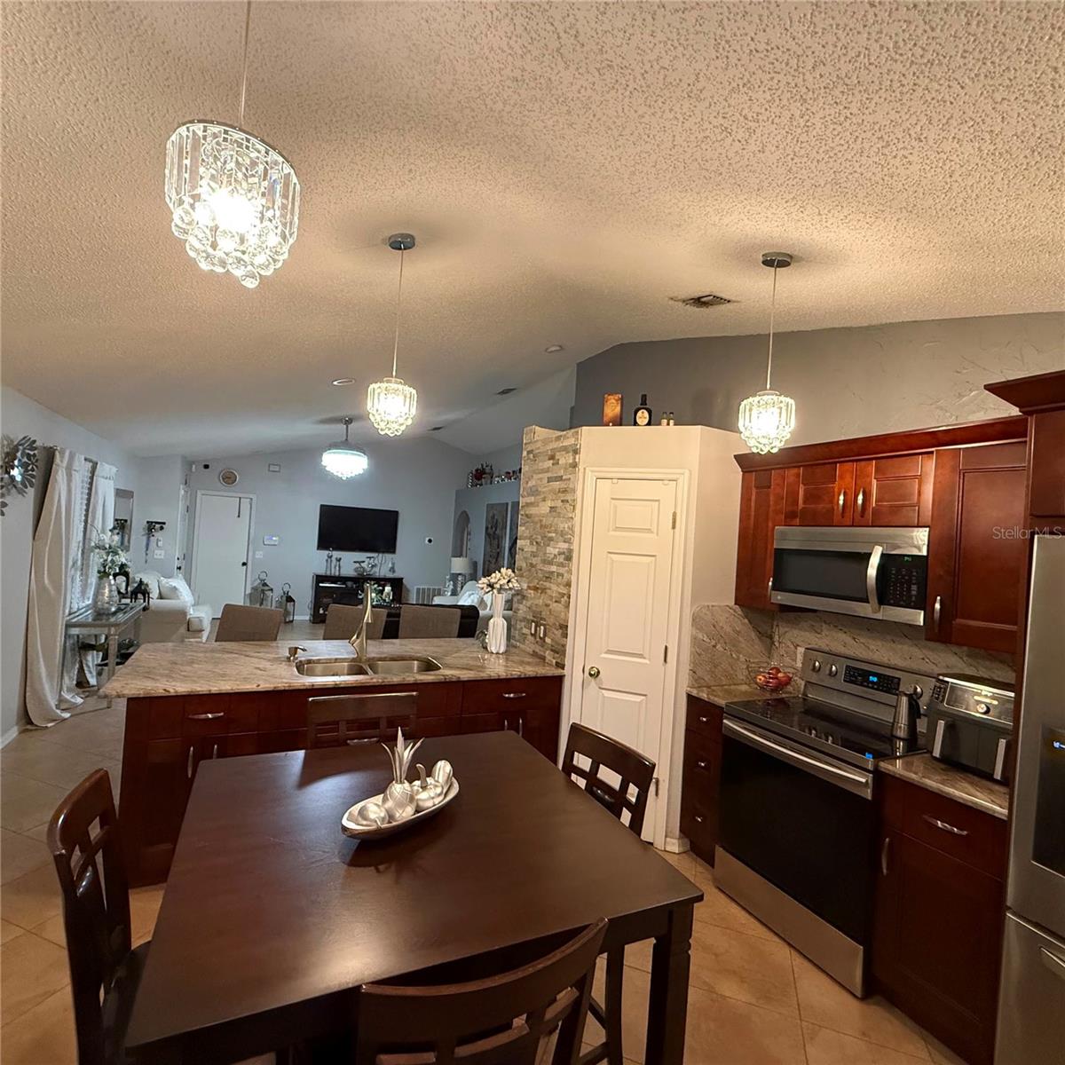 SUNCOAST POINTE VILLAGES 1A & 1B - Residential