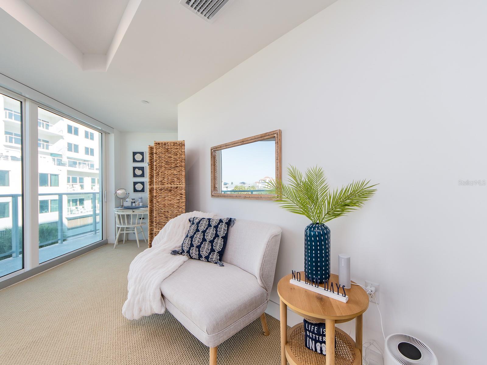 PURA VIDA RESIDENCES CONDO - Residential