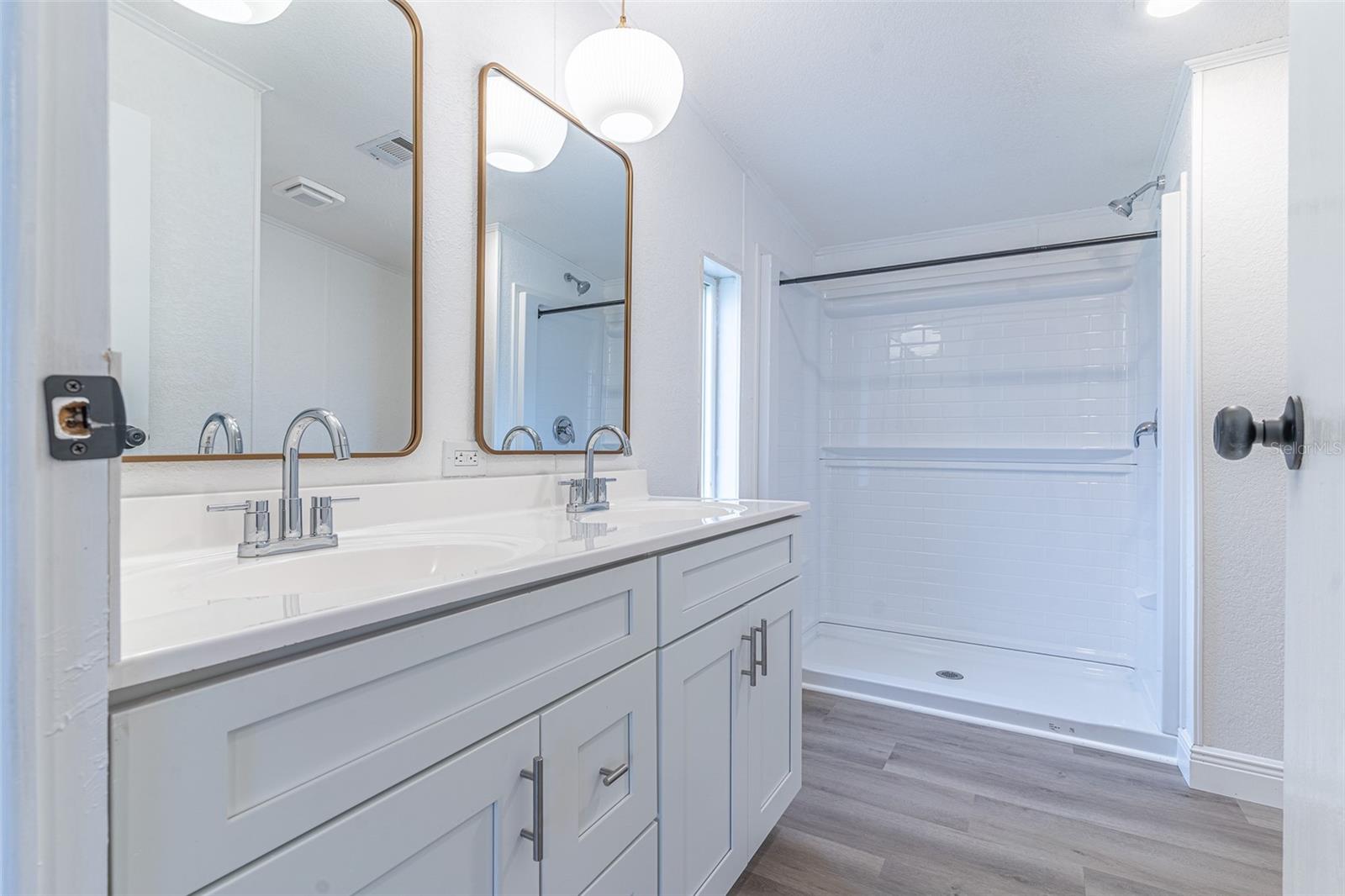 WOODS, THE UNIT 1 REPLAT - Residential