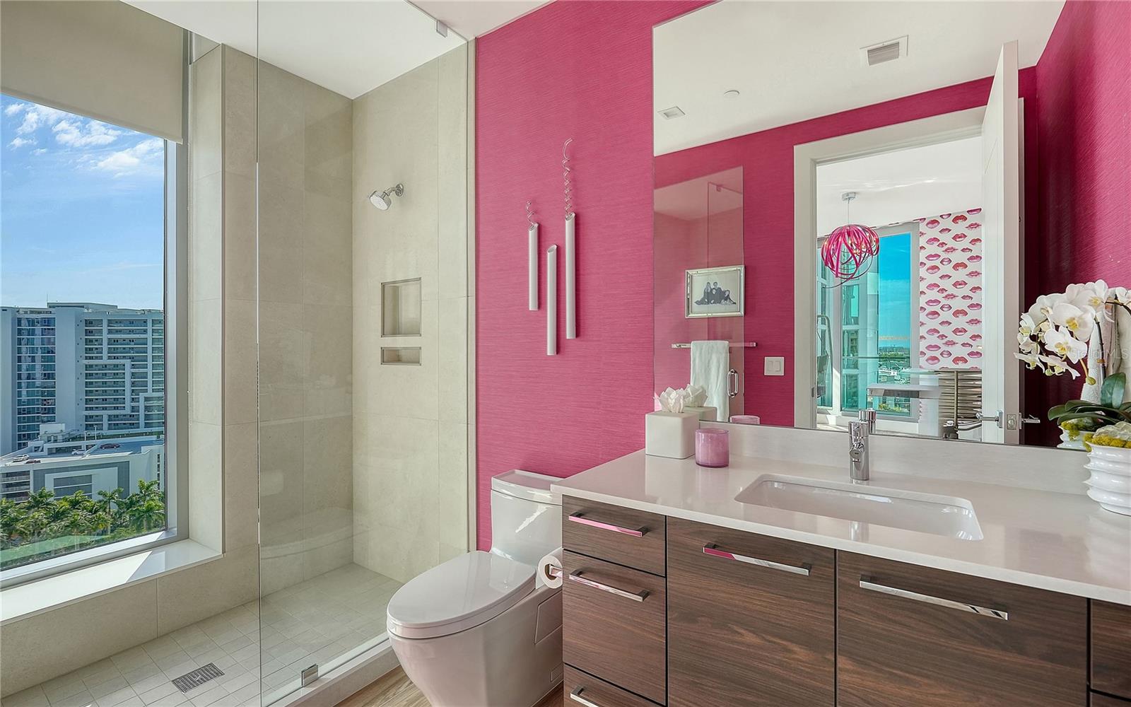 RITZ CARLTON RESIDENCES - Residential