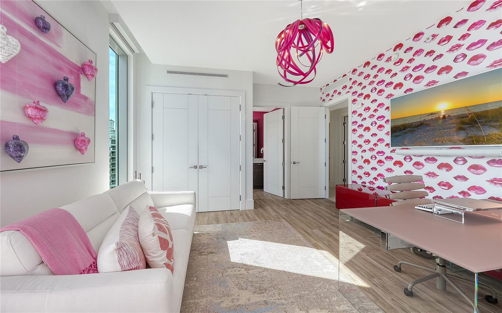 RITZ CARLTON RESIDENCES - Residential