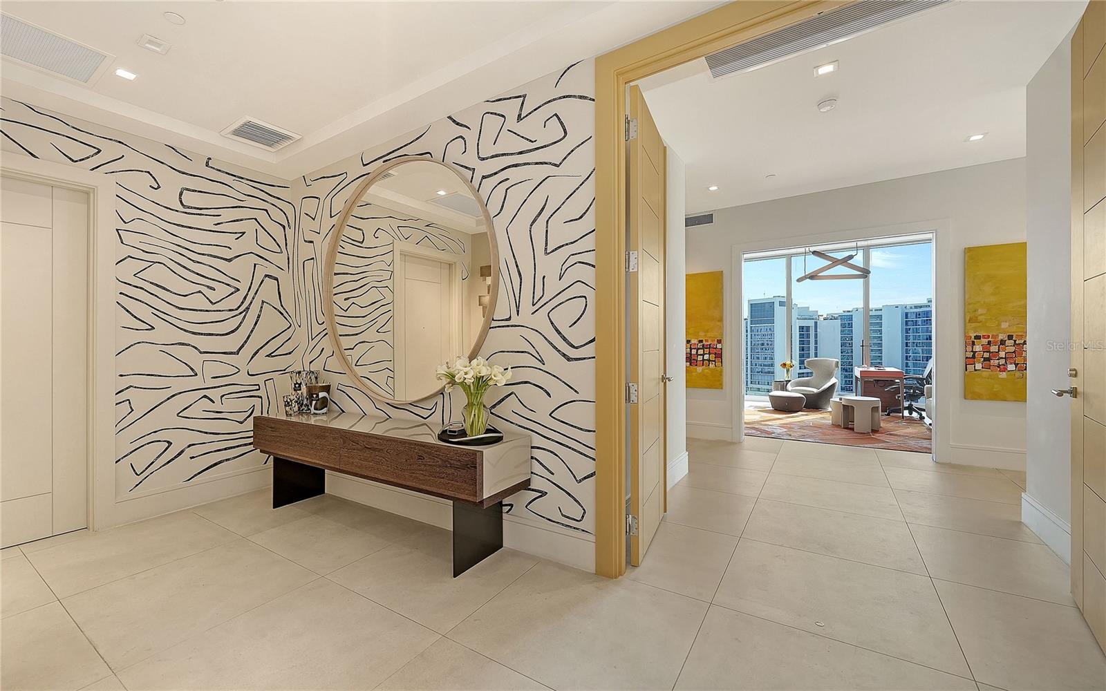 RITZ CARLTON RESIDENCES - Residential