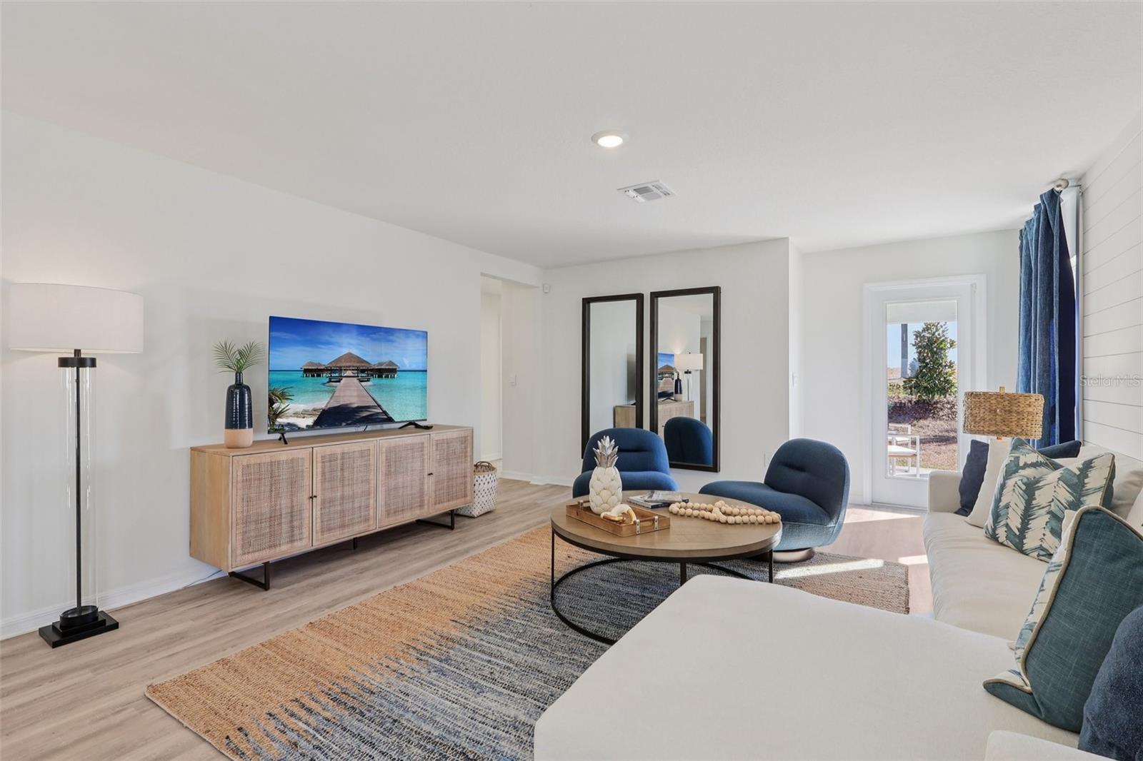 HAWTHORNE RANCH - Residential