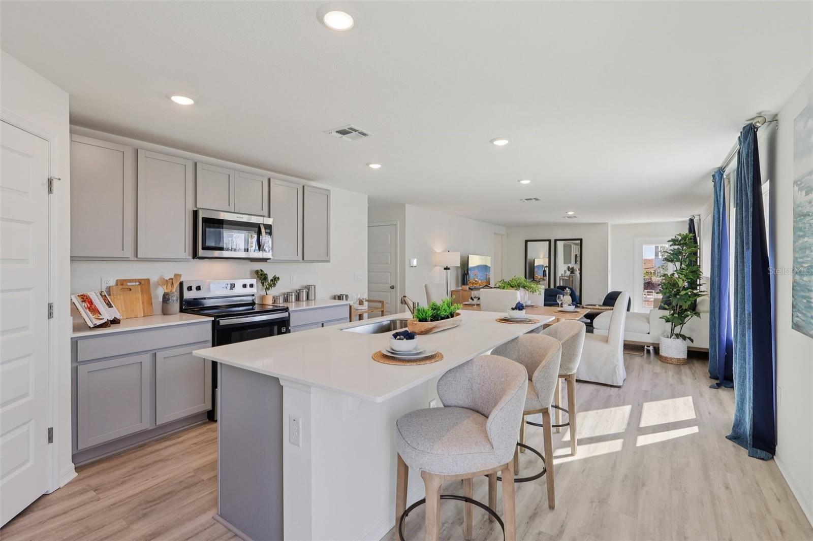 HAWTHORNE RANCH - Residential