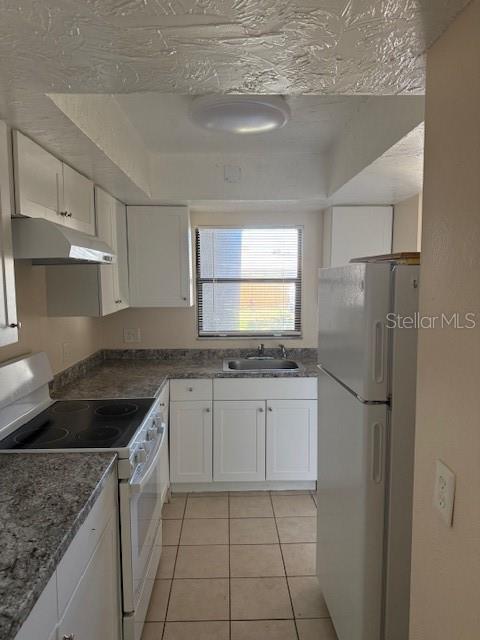 GULF GATE GARDENS - Residential