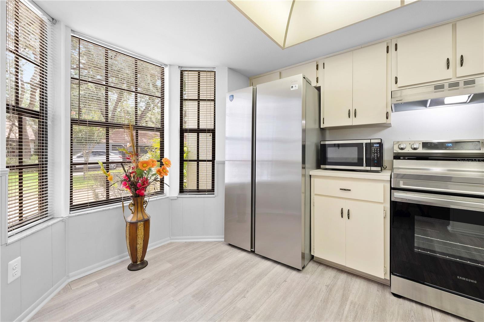 TMBR PINES PN GR VL - Residential