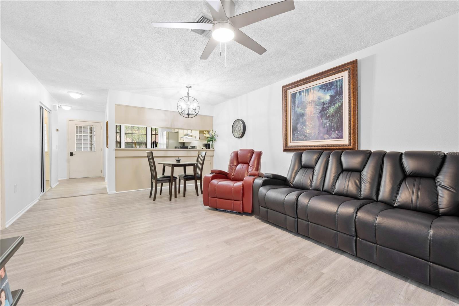 TMBR PINES PN GR VL - Residential