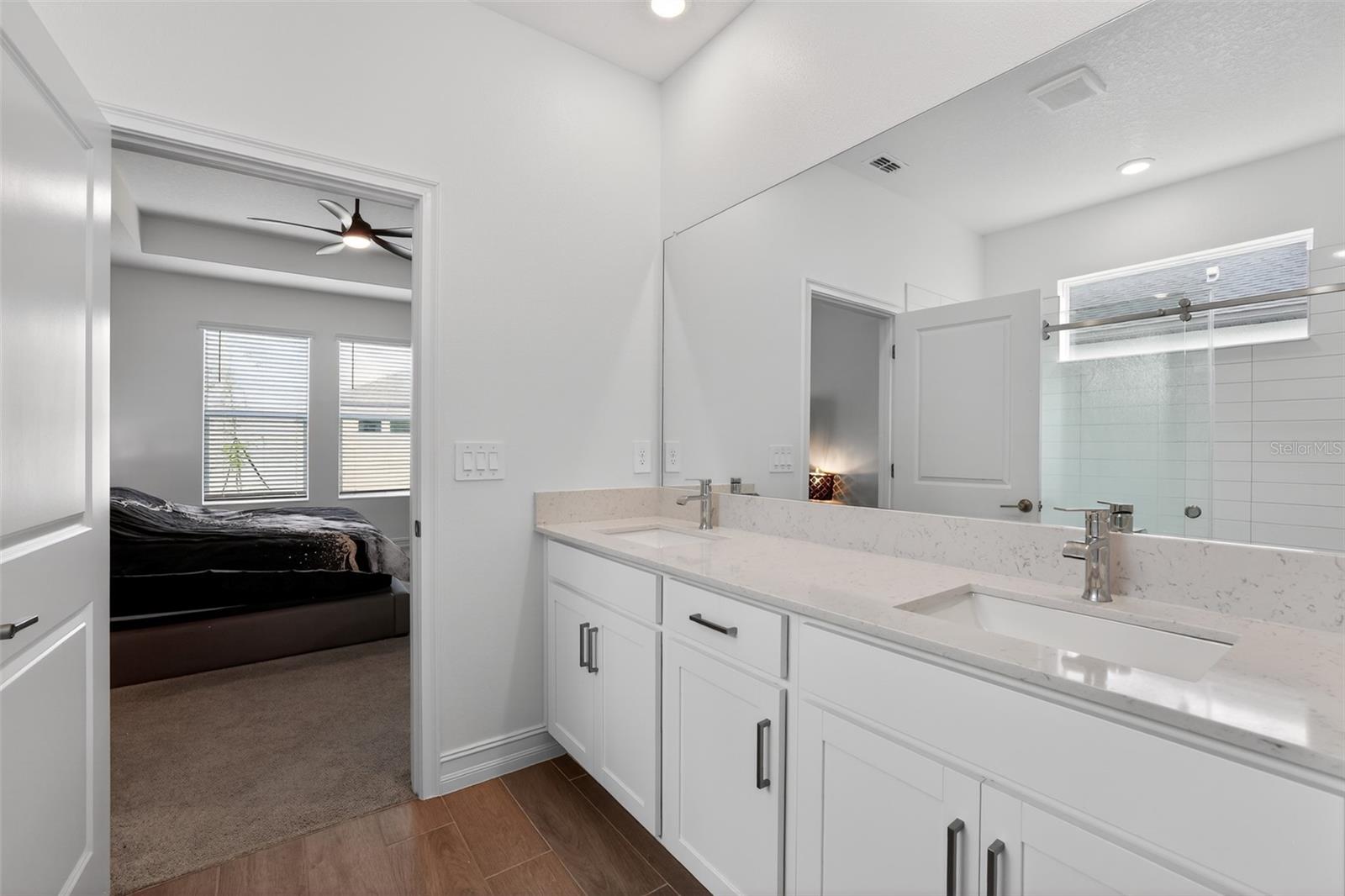 STONEGATE PRESERVE IA - Residential