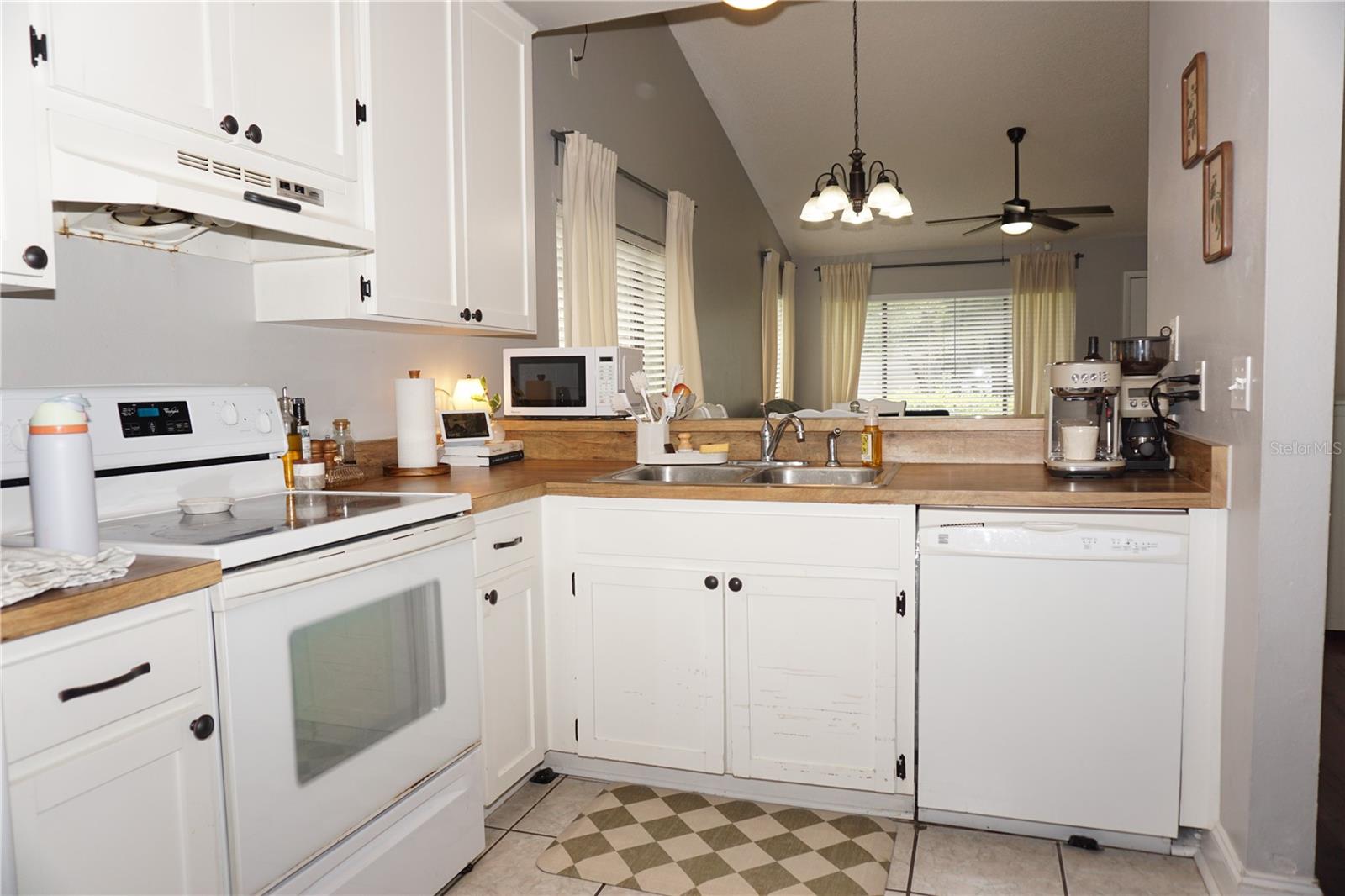 MEADOWOOD CONDO VILLAGE - Residential