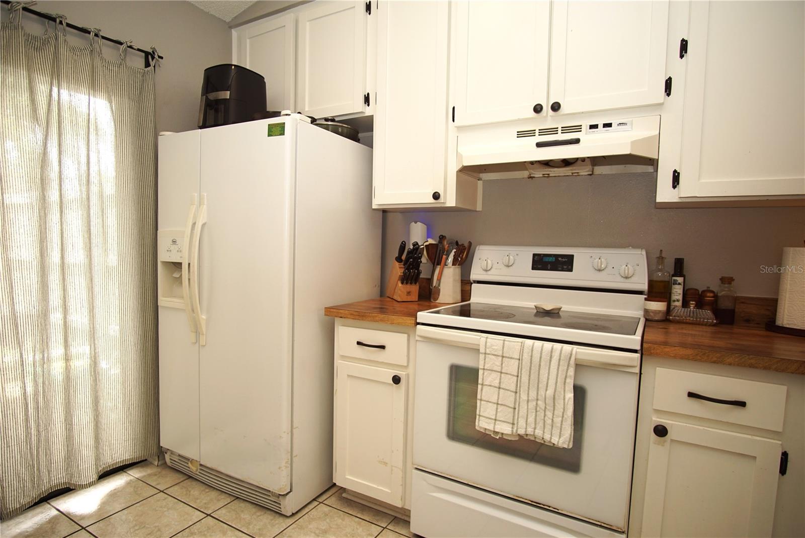 MEADOWOOD CONDO VILLAGE - Residential