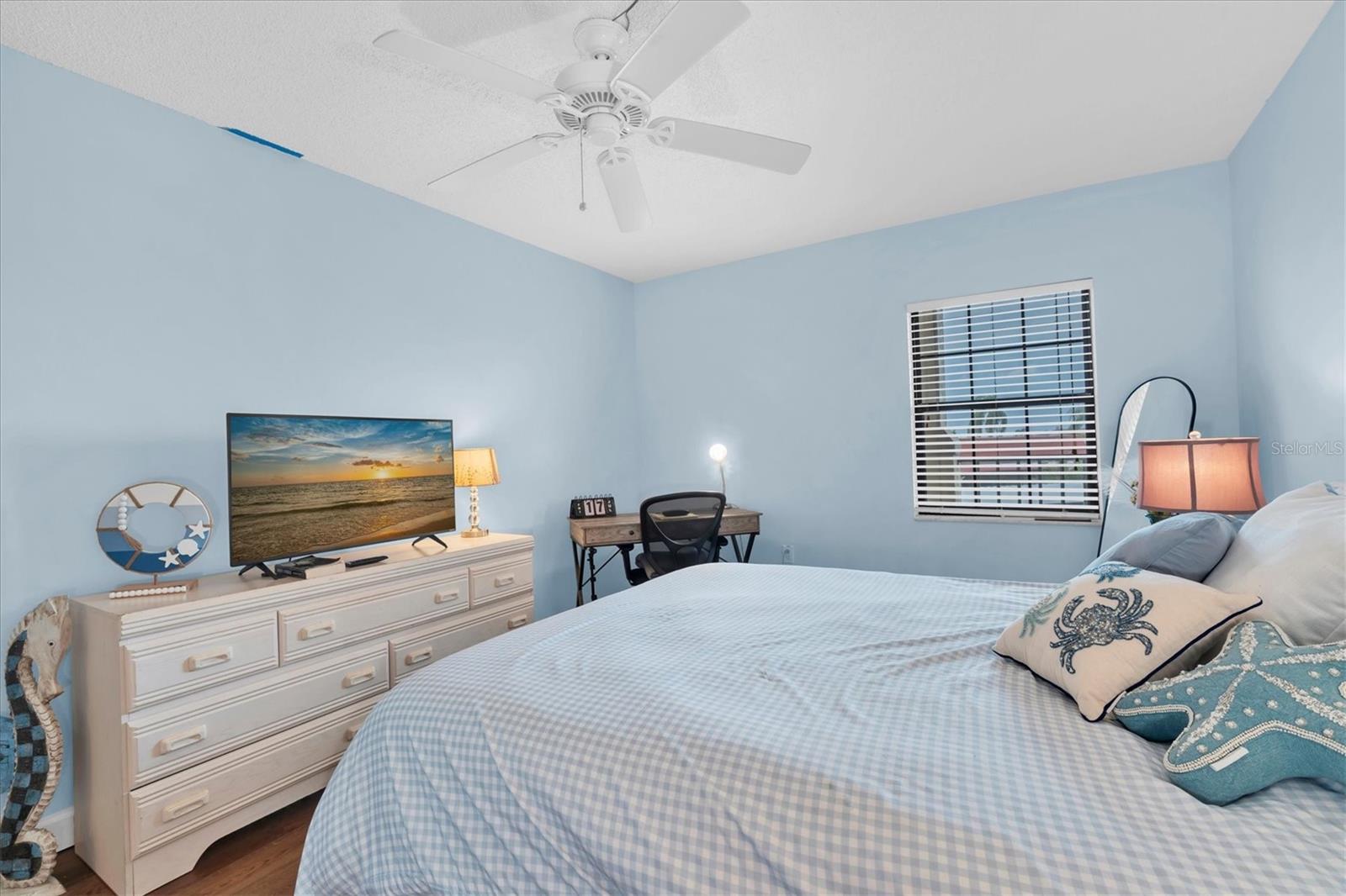 IMPERIAL COVE 14 - Residential