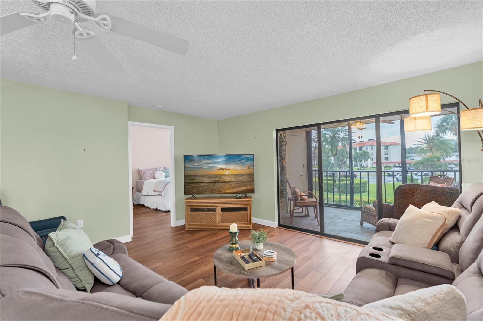 IMPERIAL COVE 14 - Residential