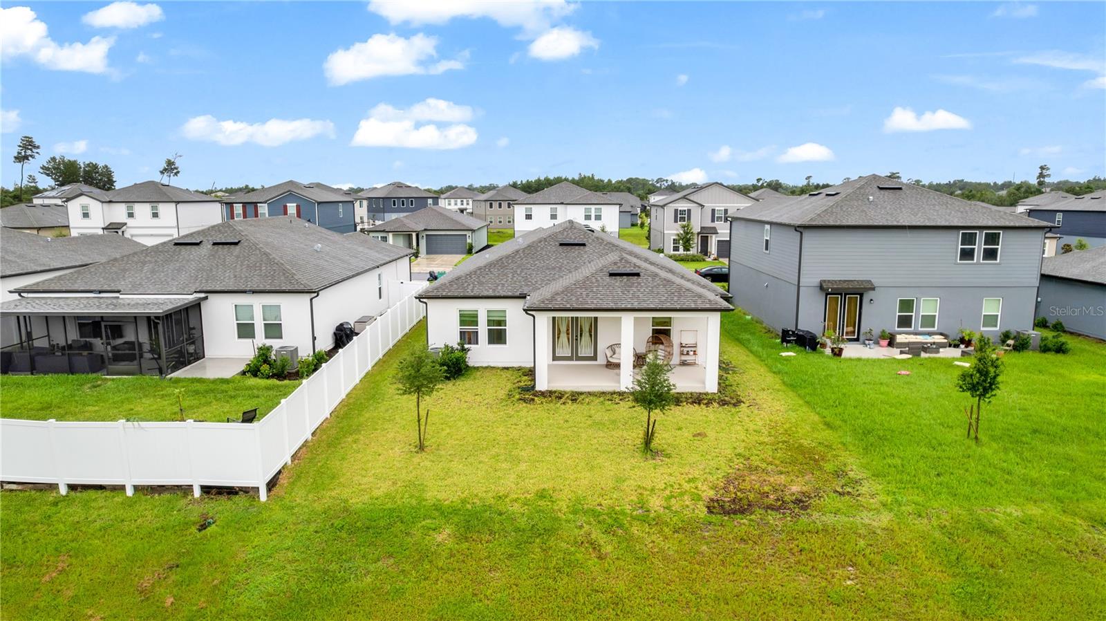 HAMPTON OAKS - Residential