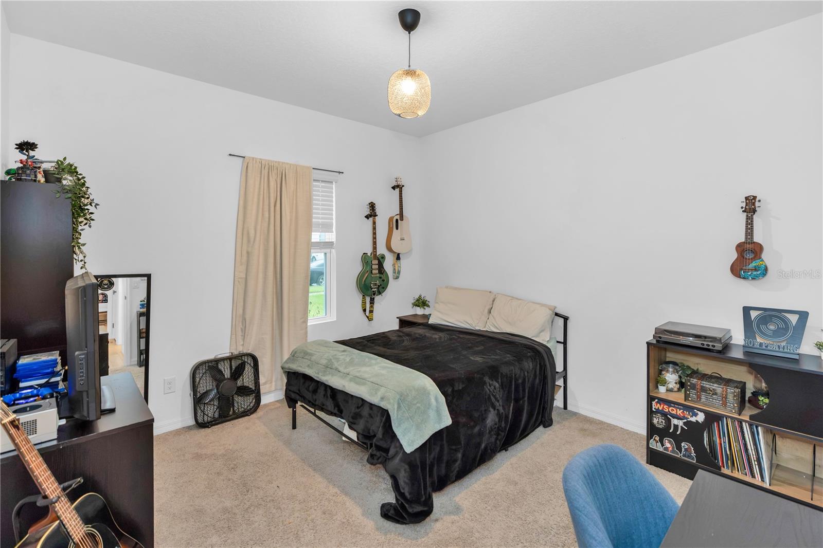 HAMPTON OAKS - Residential