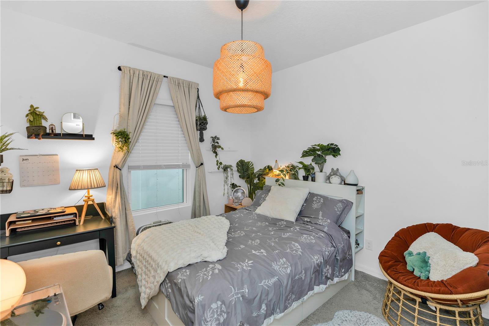 HAMPTON OAKS - Residential