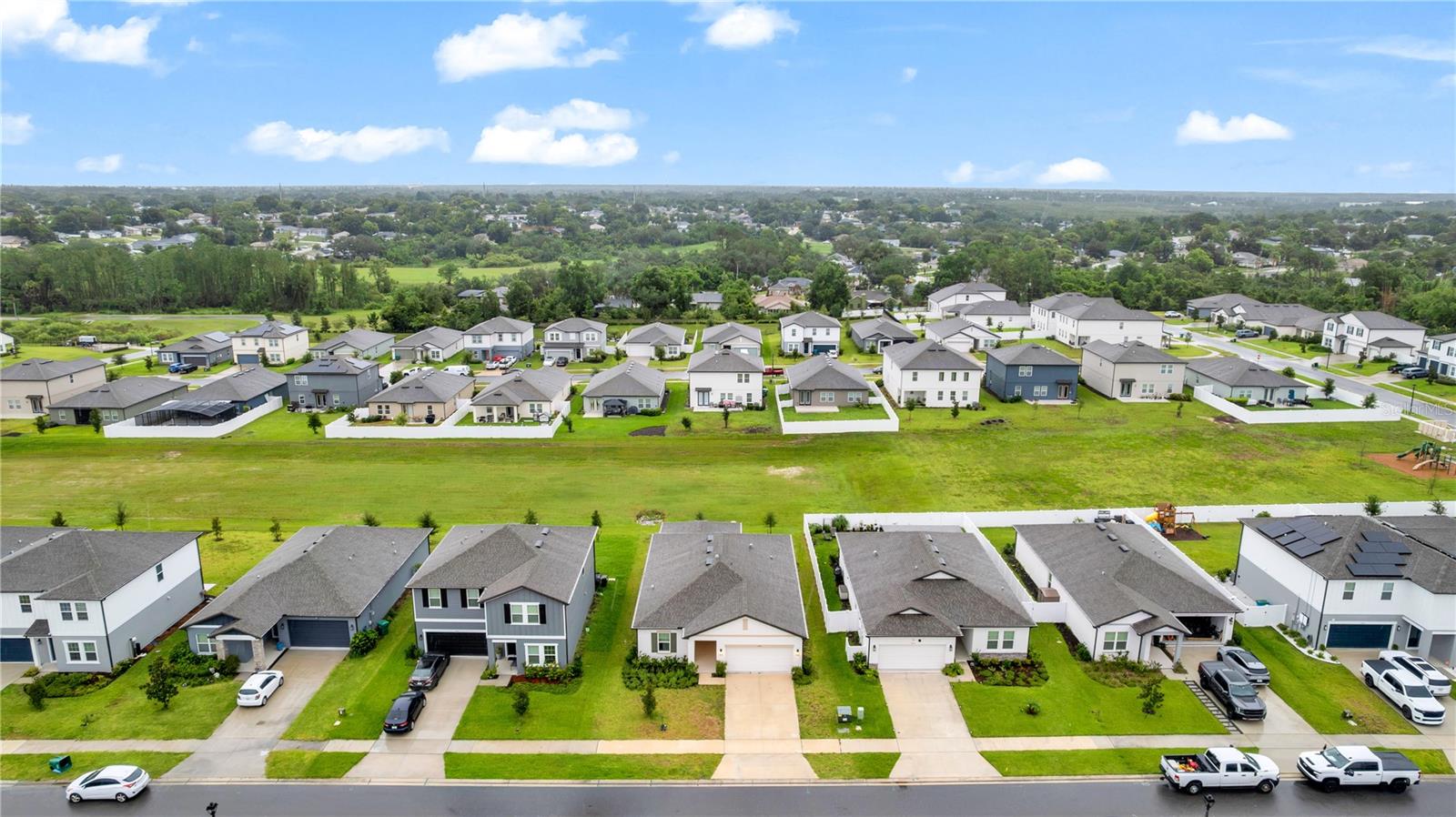 HAMPTON OAKS - Residential