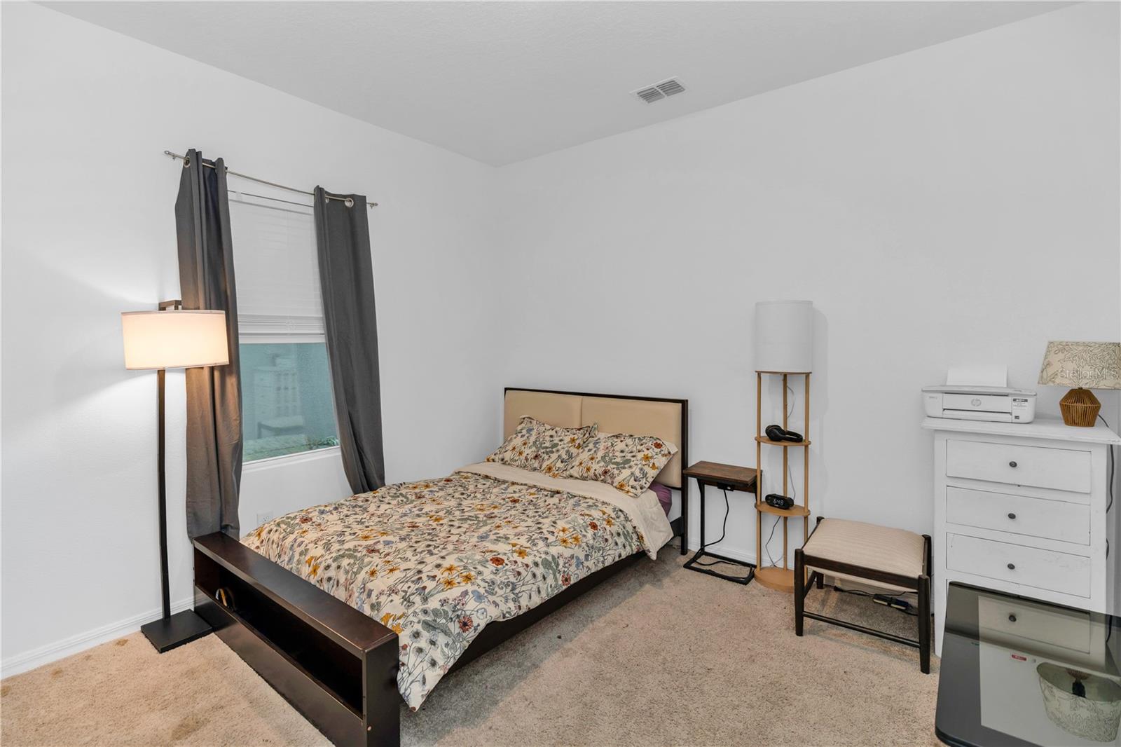 HAMPTON OAKS - Residential