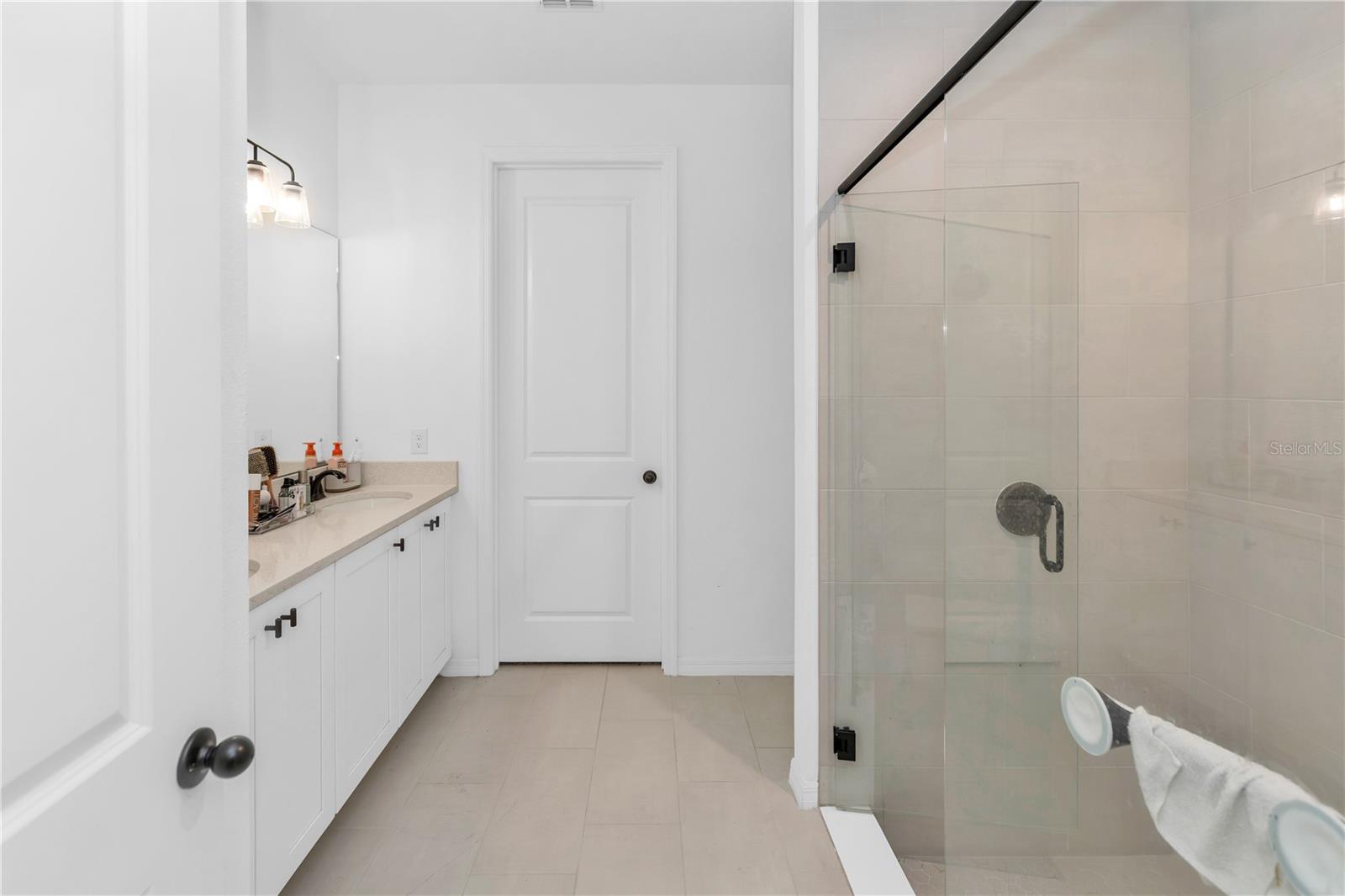 HAMPTON OAKS - Residential