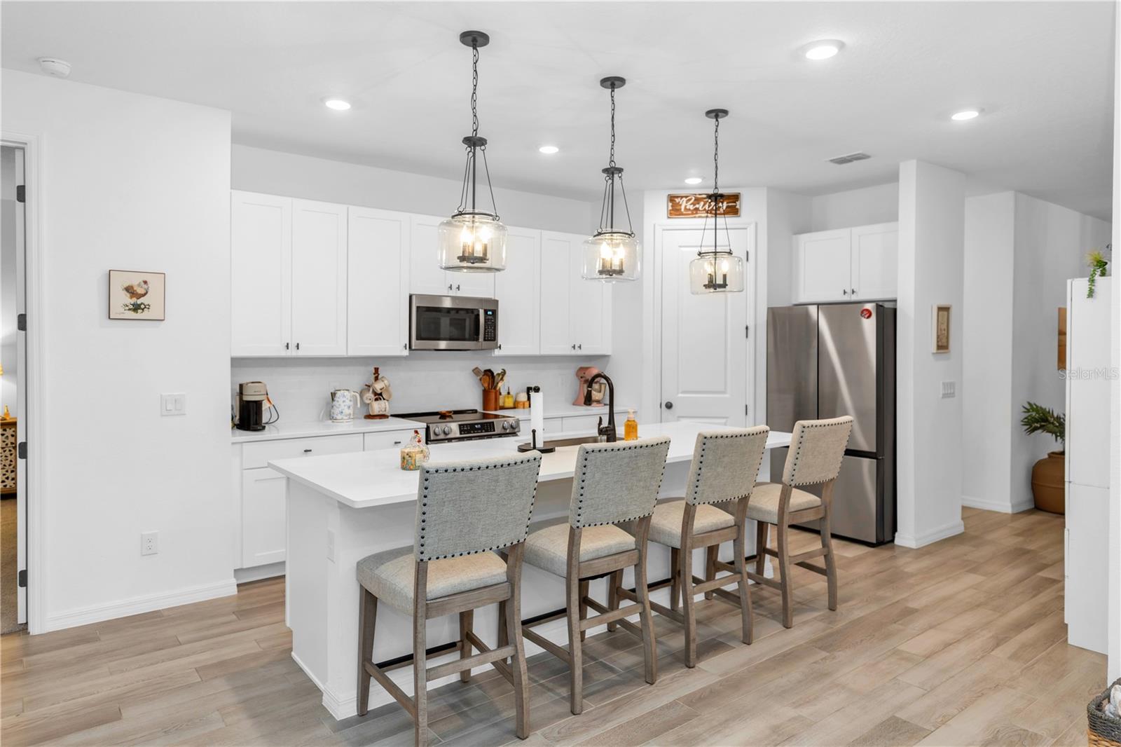 HAMPTON OAKS - Residential
