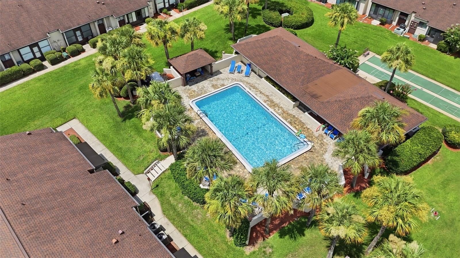 BREEZEWOOD VILLAGE CONDO PH 01-04 - Residential