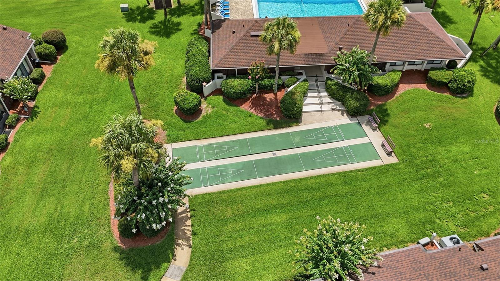 BREEZEWOOD VILLAGE CONDO PH 01-04 - Residential