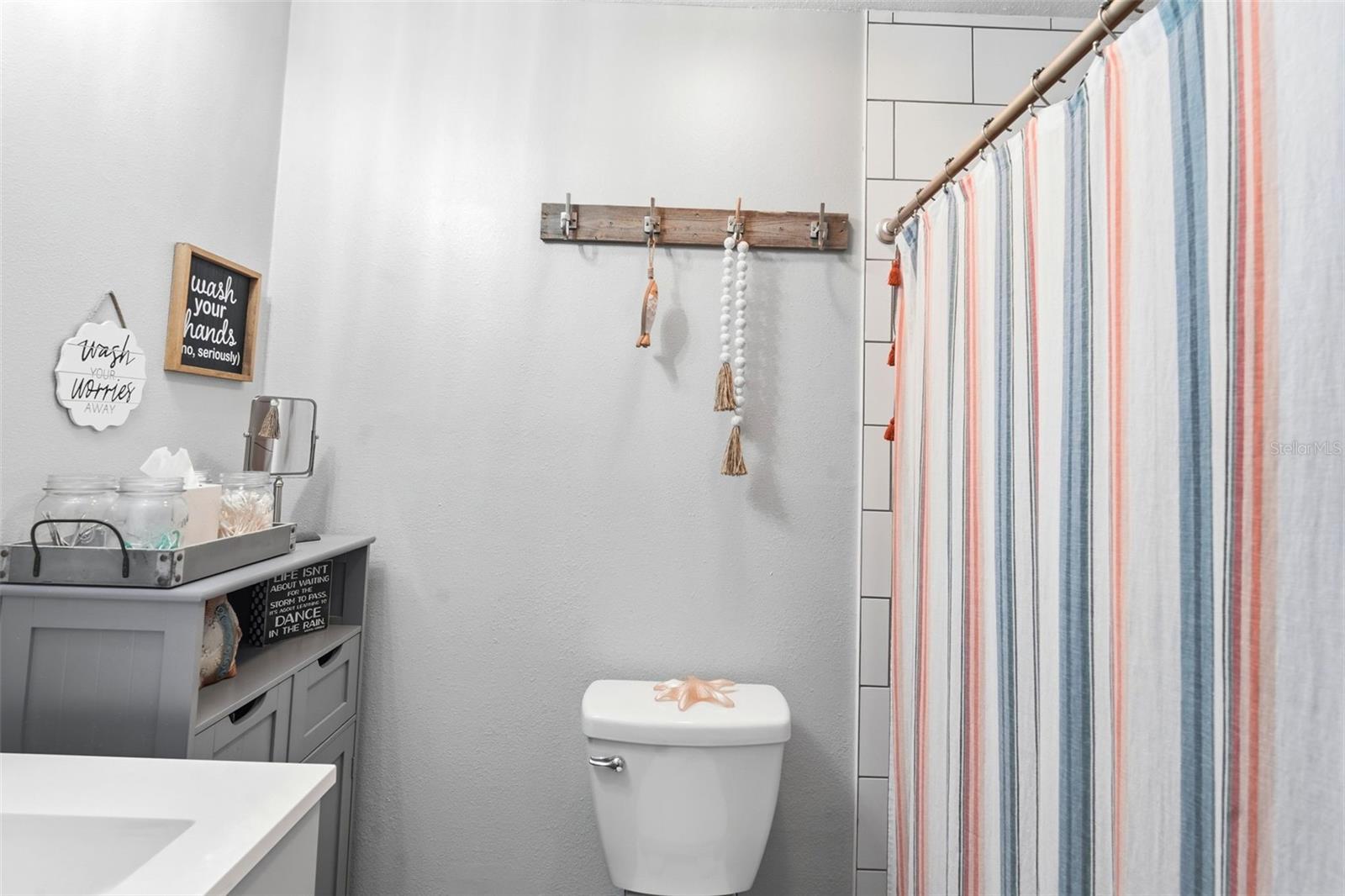 BREEZEWOOD VILLAGE CONDO PH 01-04 - Residential