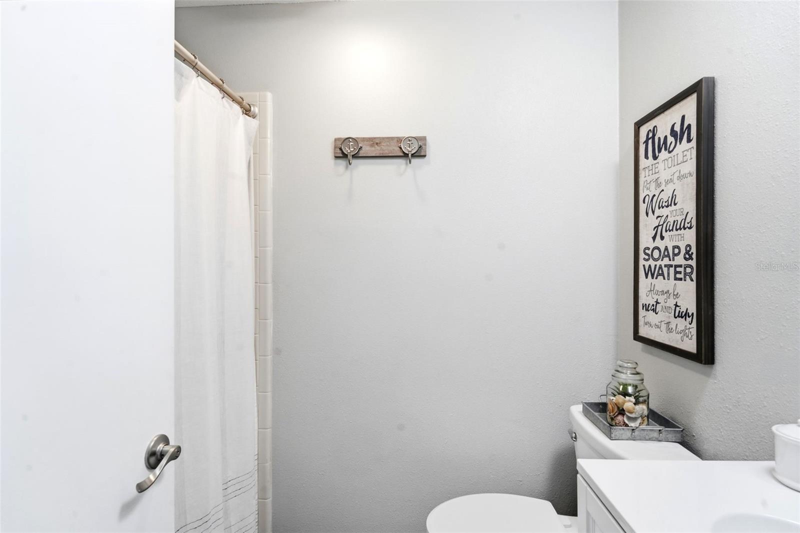 BREEZEWOOD VILLAGE CONDO PH 01-04 - Residential