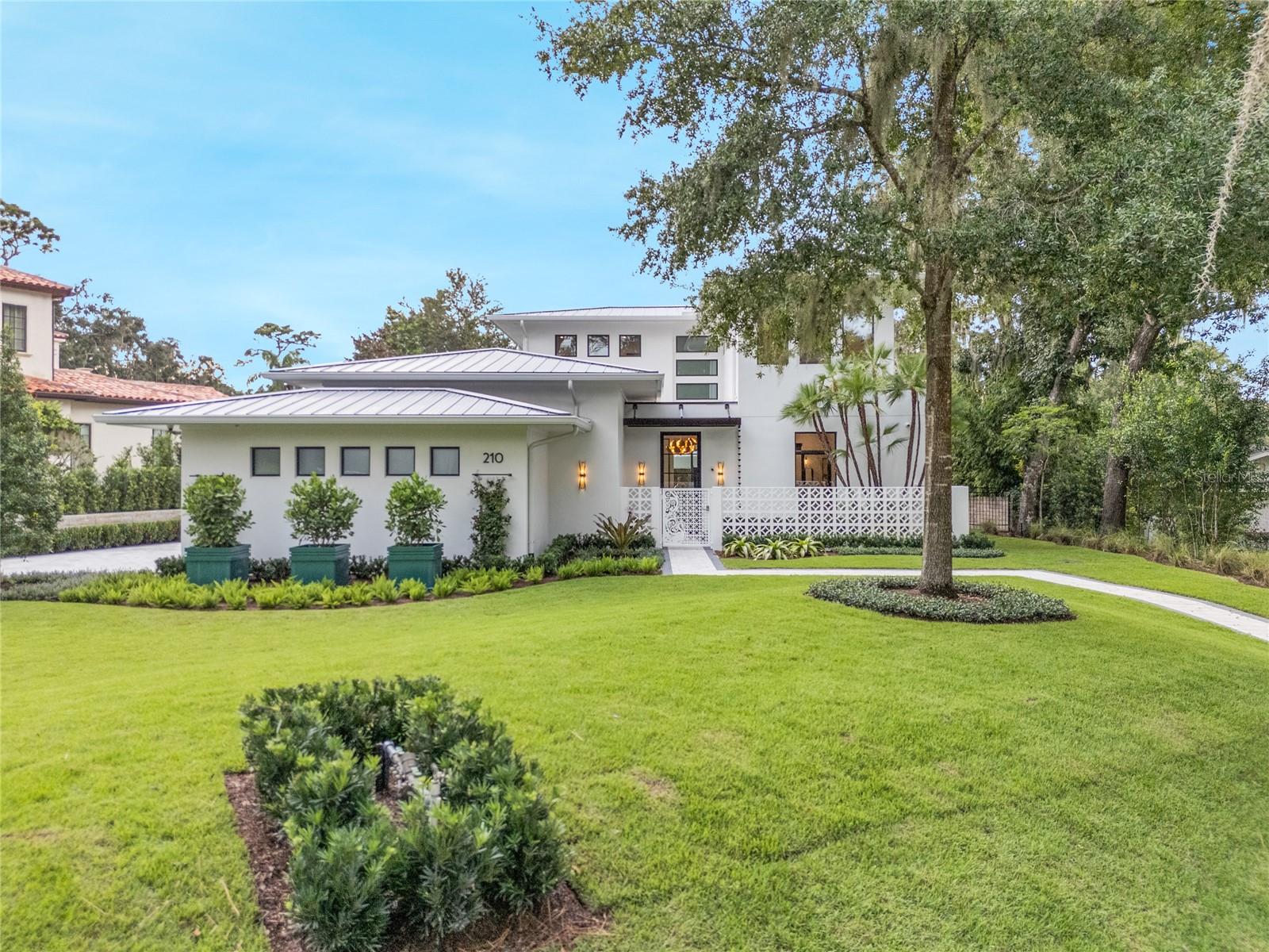 FOREST HILLS - Residential