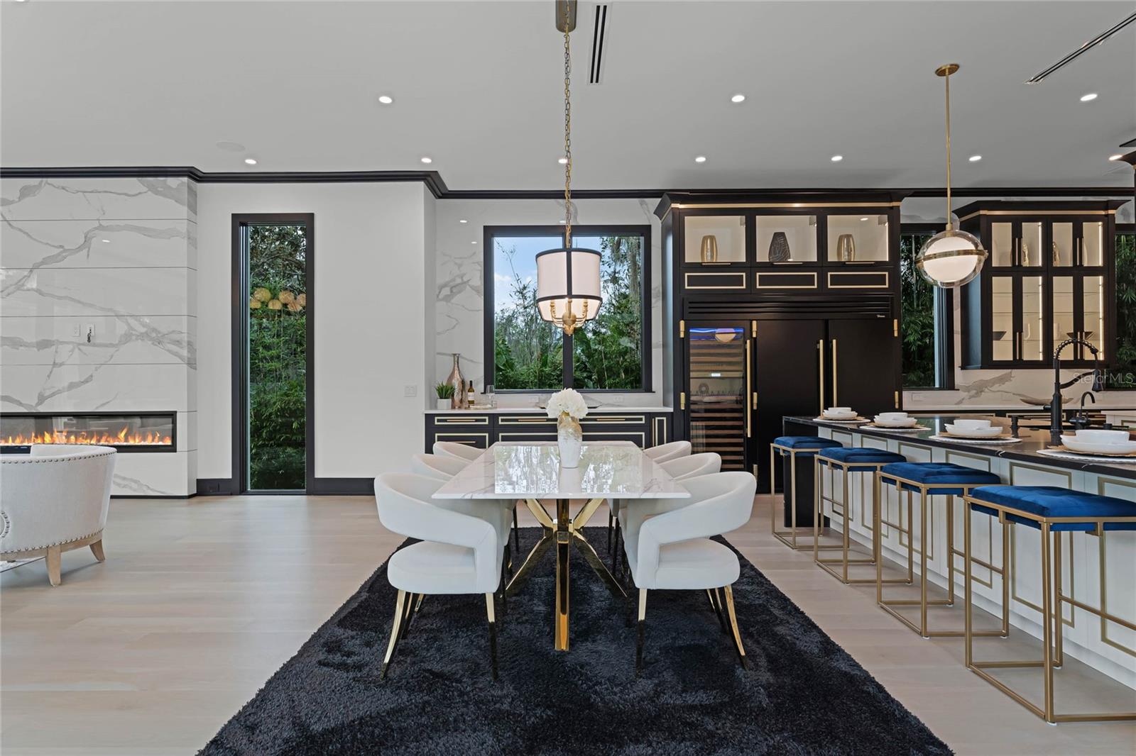 FOREST HILLS - Residential